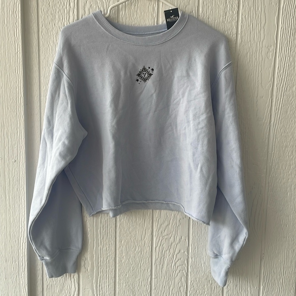 NWT Hollister crop baby blue sun crew neck sweatshirt - Picture 1 of 6